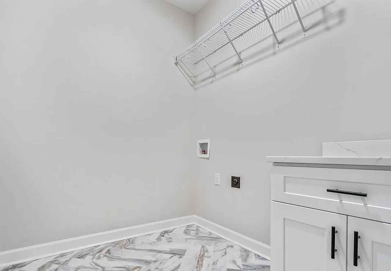 1405 Stoney Creek Church Rd - Photo 6 of 16