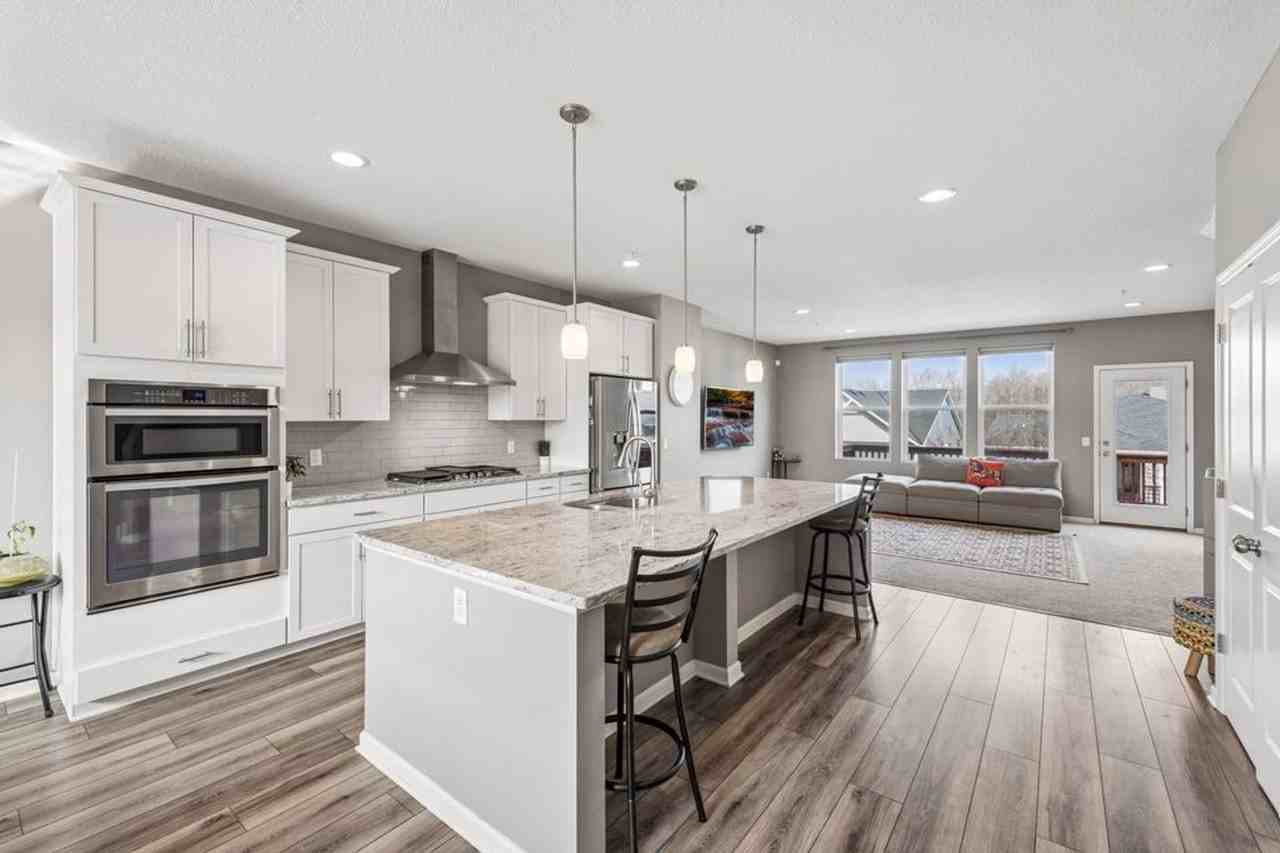 573 Satori Way - Photo 4 of 36