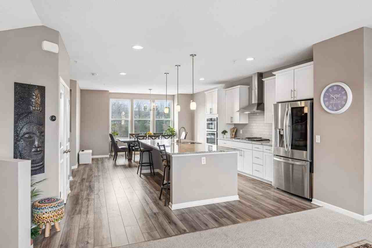 573 Satori Way - Photo 6 of 36