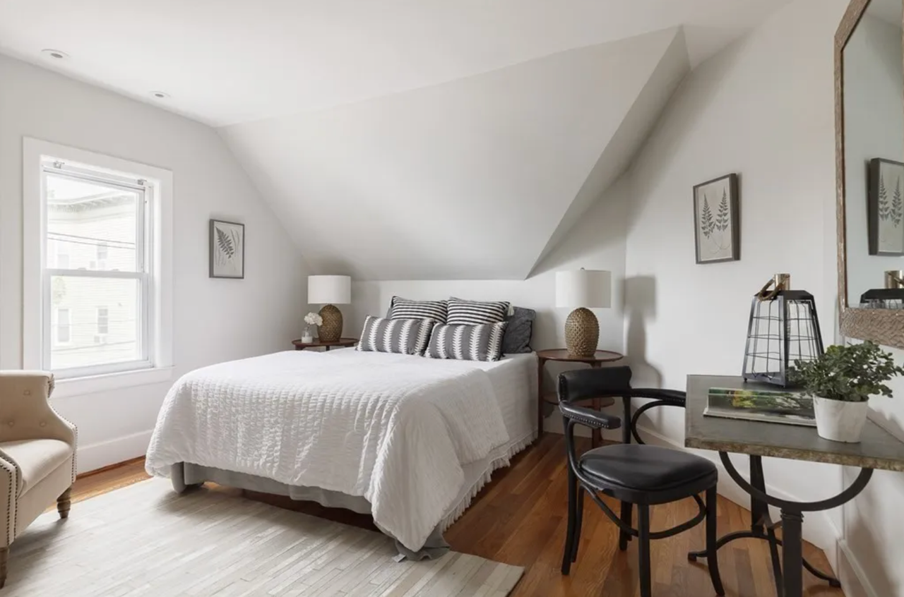 51 Lowell St - Photo 4 of 18