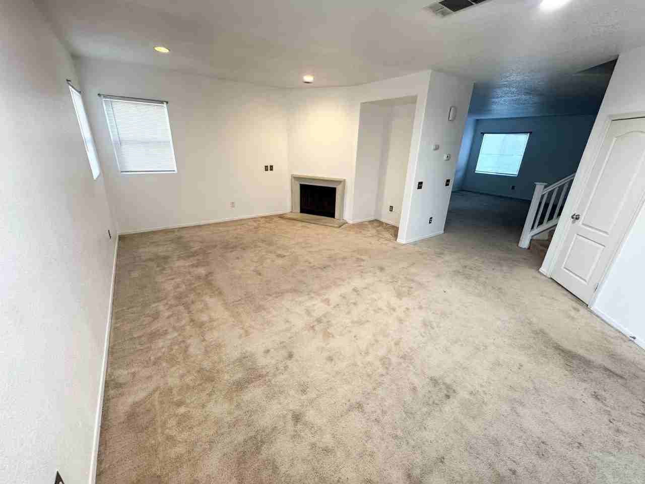 44341 Camellia St - Photo 4 of 25