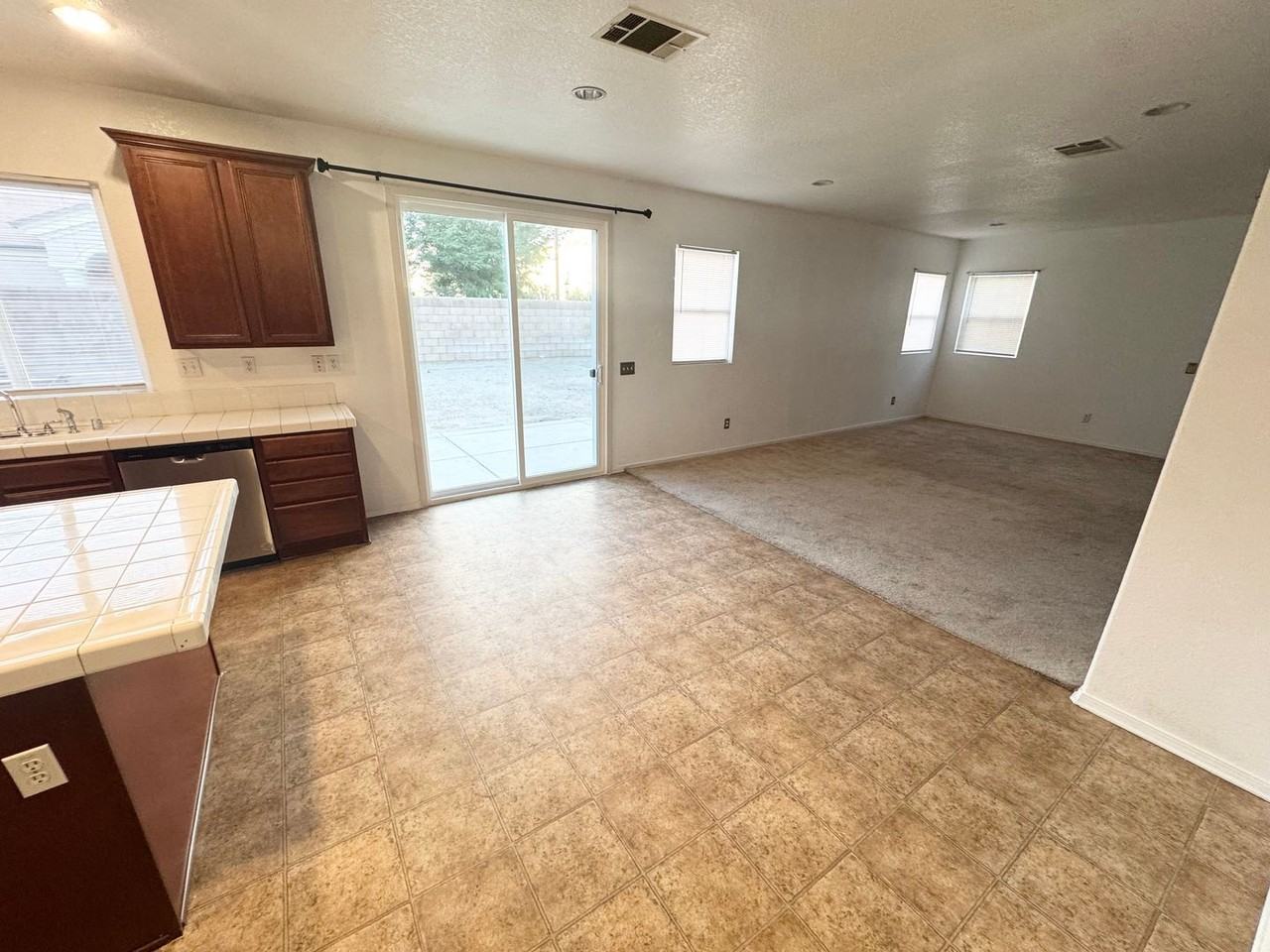 44341 Camellia St - Photo 6 of 25