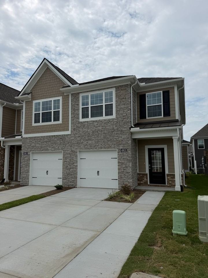 4913 Mowbray Way - Photo 5 of 30