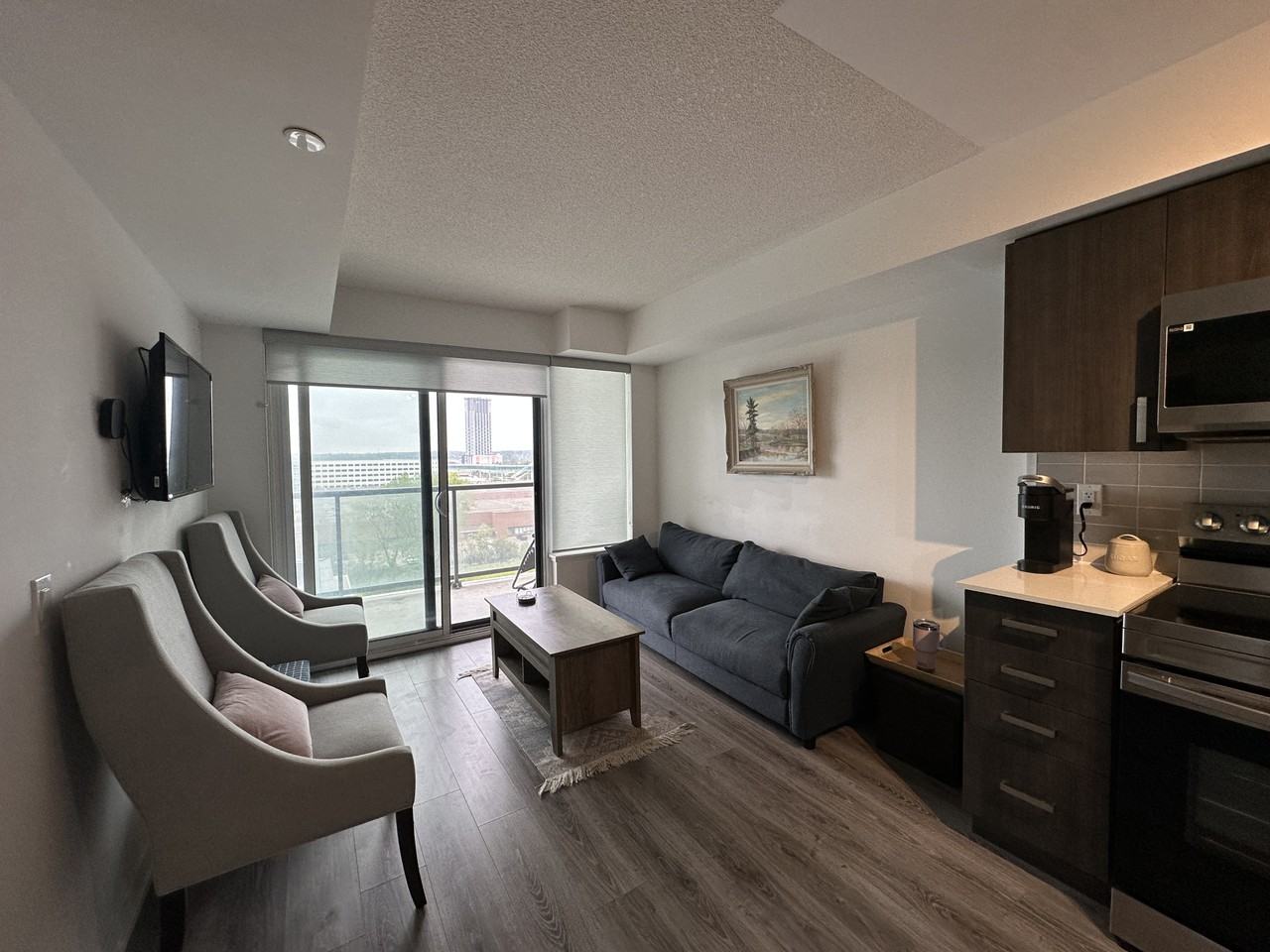 1480 Bayly St - Photo 3 of 18