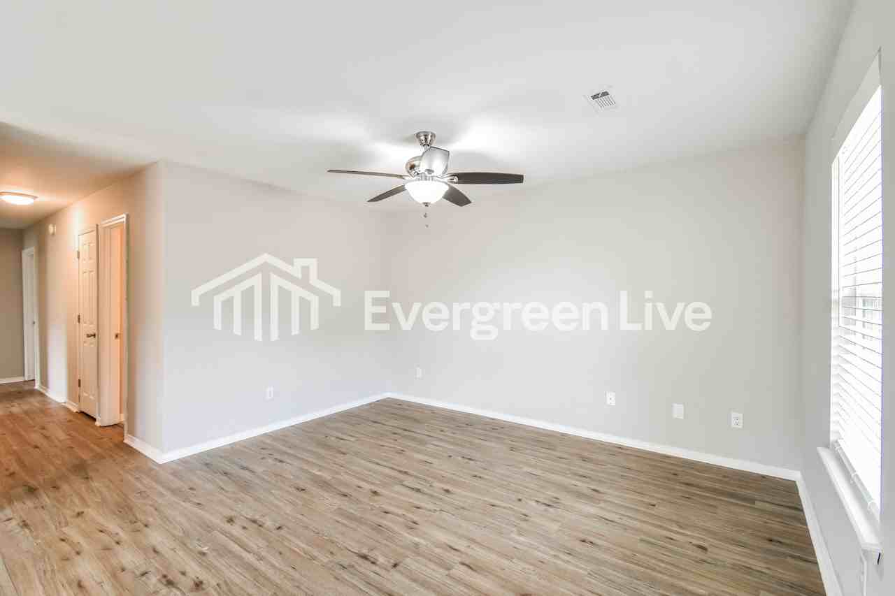 2515 W Ash St - Photo 3 of 15