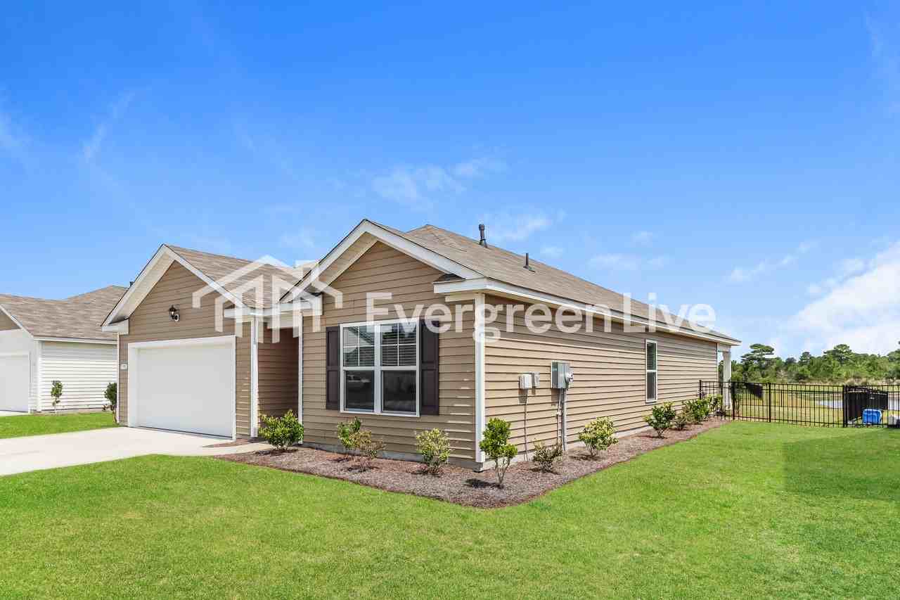 1190 Ridgeford Dr - Photo 3 of 16