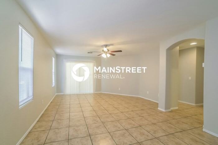 2214 S 114th Ln - Photo 5 of 16