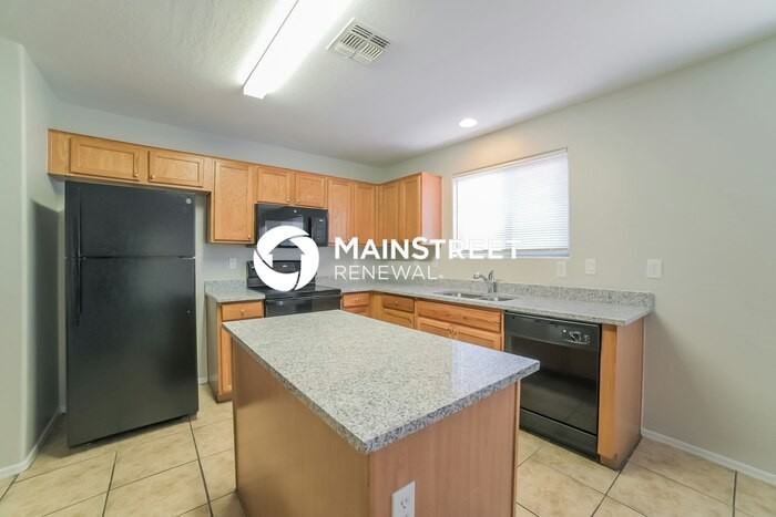 2214 S 114th Ln - Photo 7 of 16