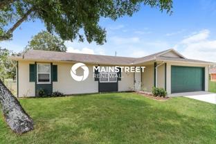 1562 Sw Calmar Ave - Photo 1 of 1