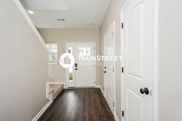 2052 Hoosier Way - Photo 5 of 17