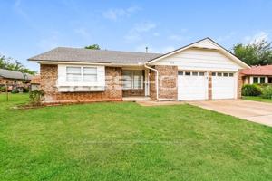 featured image of 613 Howard Ct