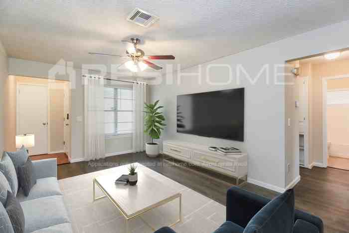 613 Howard Ct - Photo 5 of 18