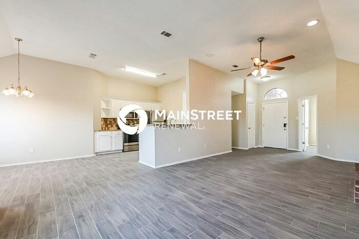 1536 Montreal Ln - Photo 3 of 16