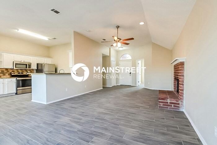 1536 Montreal Ln - Photo 4 of 16