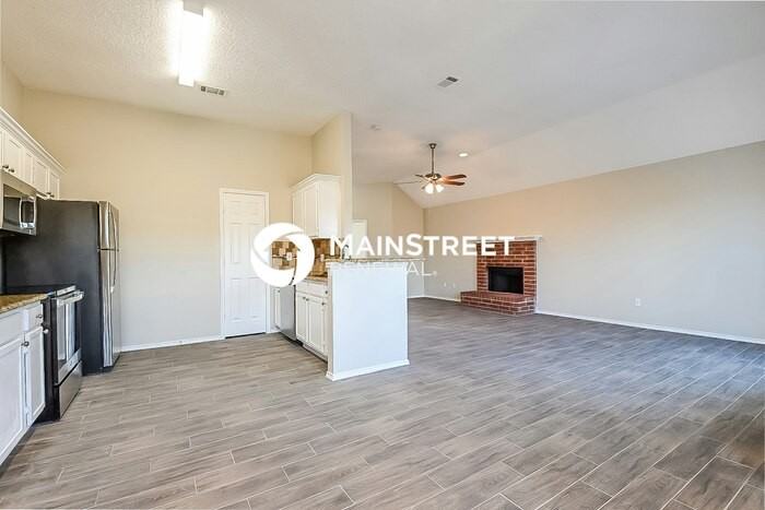 1536 Montreal Ln - Photo 5 of 16