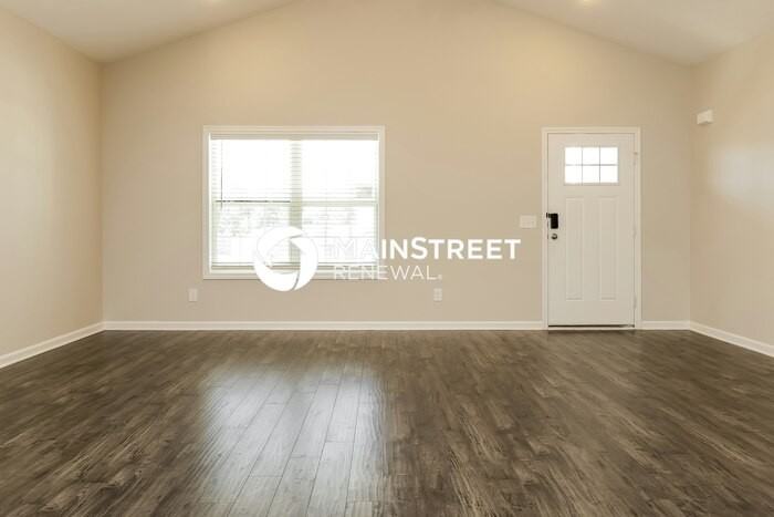 732 Mitscher Dr - Photo 3 of 16