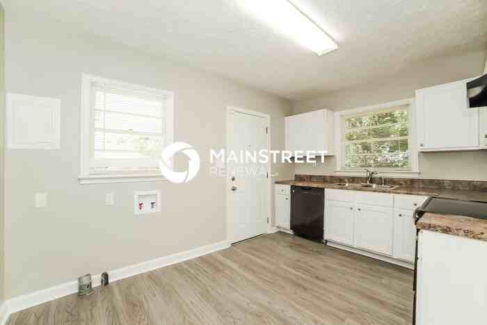 1977 Rosewood Rd - Photo 7 of 16