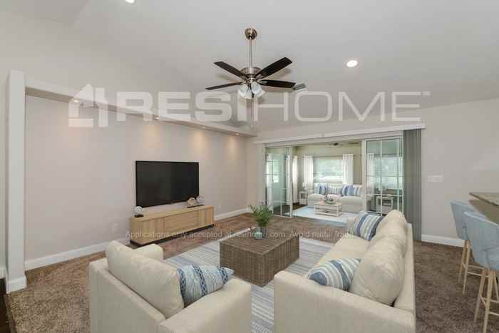 6405 64th Dr E - Photo 5 of 17
