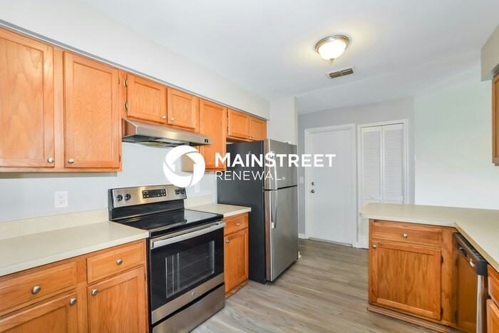 24 Bradford Ct - Photo 6 of 17