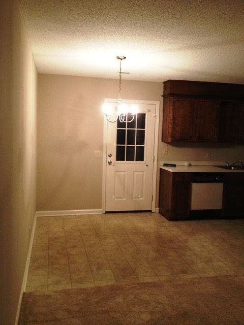 1985 Coral Way - Photo 3 of 8