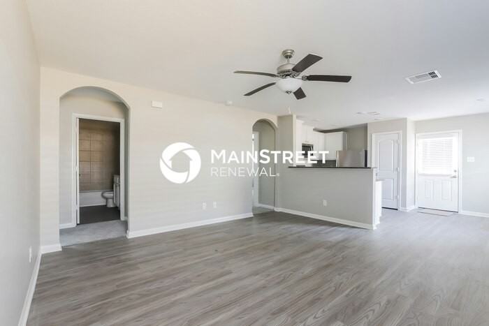 27060 Leonardo Dr - Photo 2 of 16