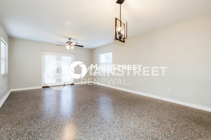121 Emily Ln - Photo 4 of 16