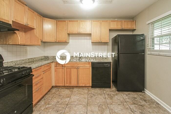 2839 S Oxford St - Photo 4 of 17