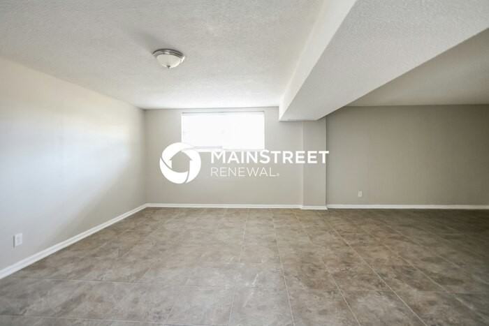 2839 S Oxford St - Photo 6 of 17