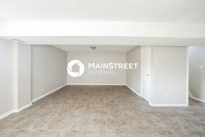 2839 S Oxford St - Photo 7 of 17