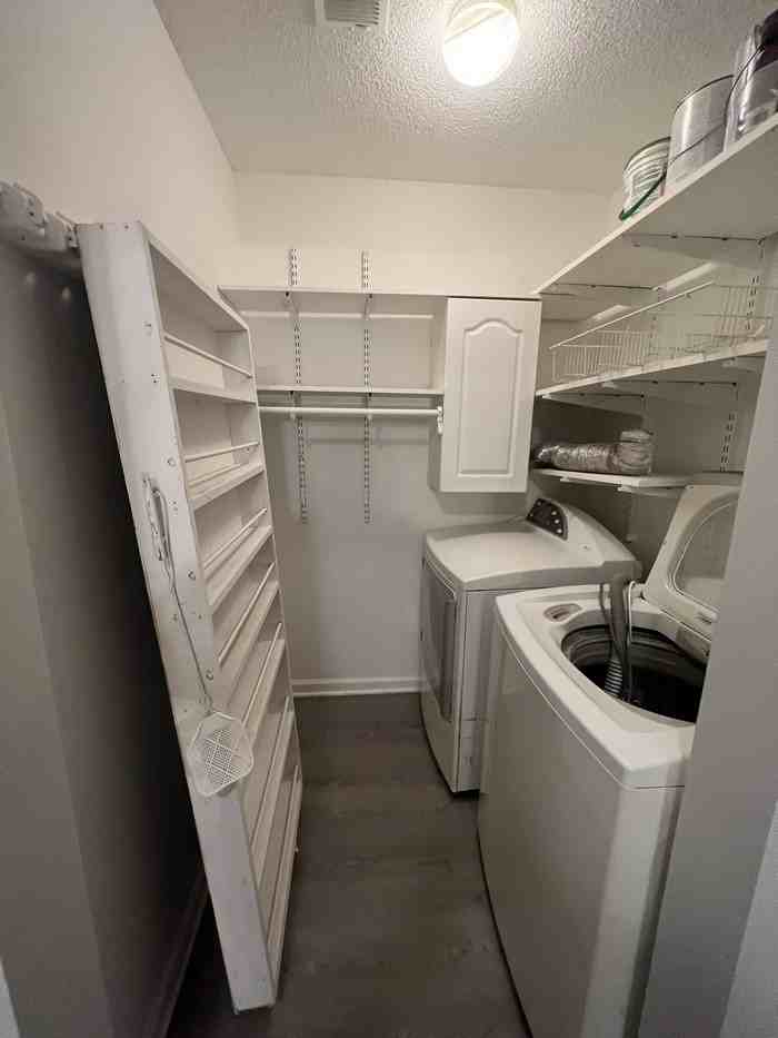 7011 Village Ln - Photo 5 of 11