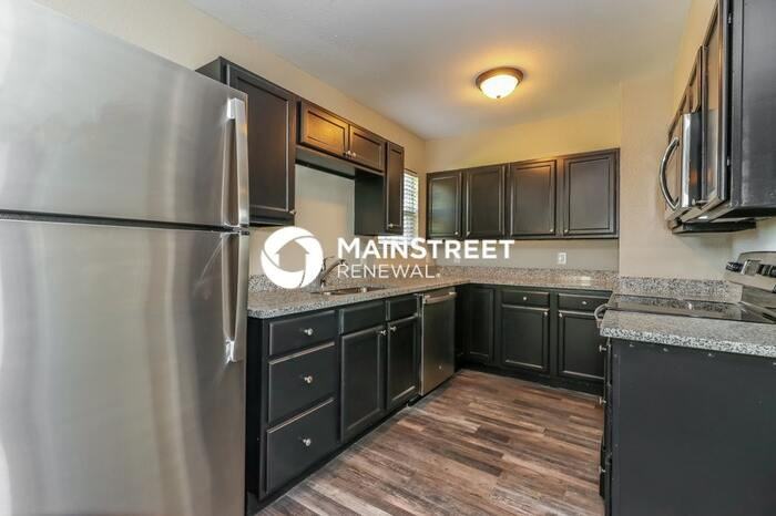 106 Fannin Dr - Photo 6 of 16
