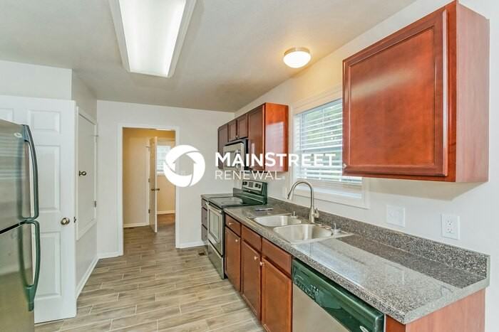 6106 Starflower Ln - Photo 4 of 16