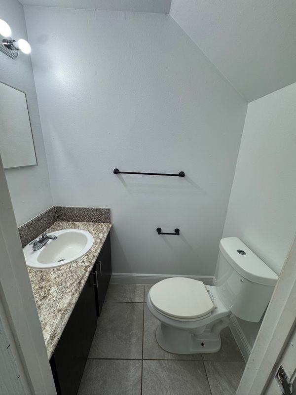 1197 Bentley Rd - Photo 6 of 12