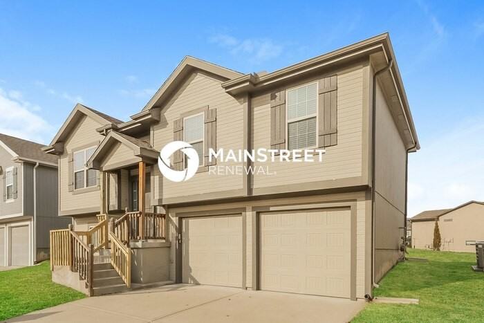 106 Samantha St - Photo 4 of 17