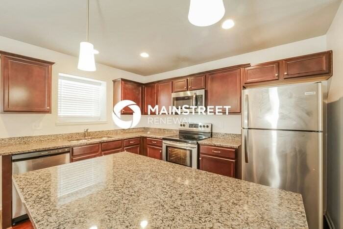 106 Samantha St - Photo 6 of 17