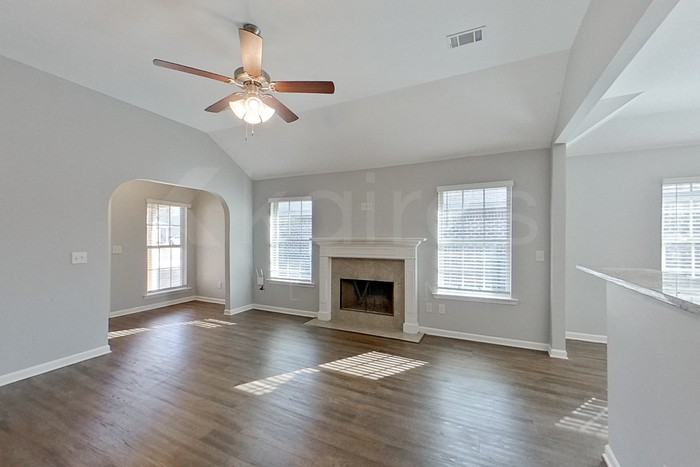 115 Dawsons Mill Dr - Photo 2 of 18