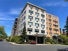 featured image of 1000 East Ave
