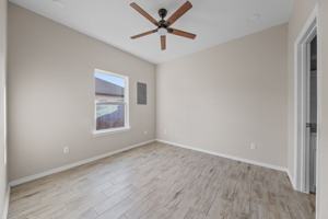 featured image of 2425 N Valley Cir