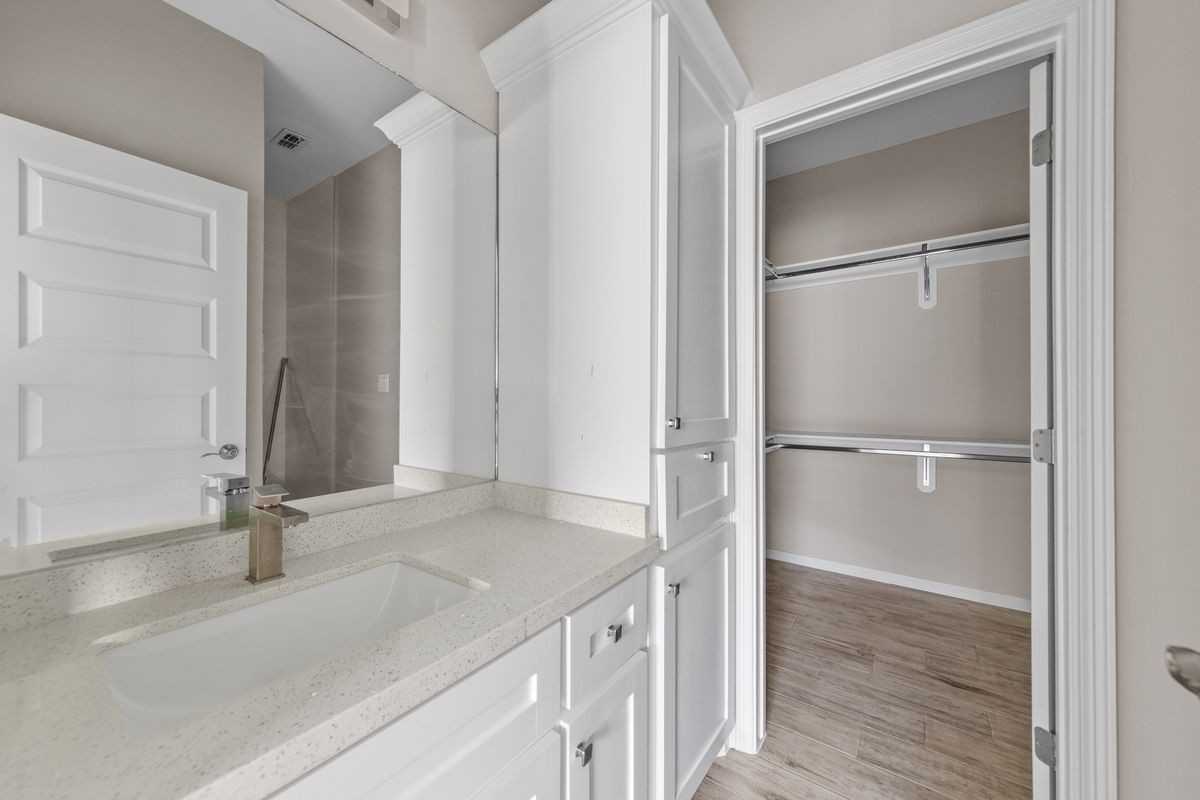 2425 N Valley Cir - Photo 7 of 18