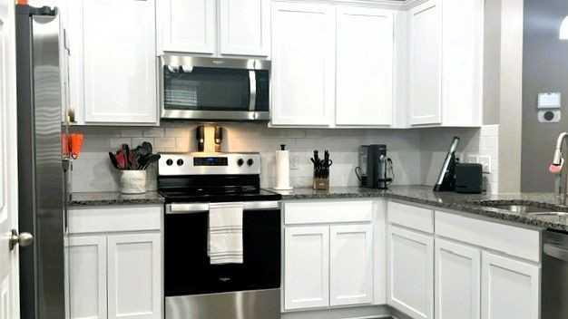 9019 Alabama Ave - Photo 5 of 14