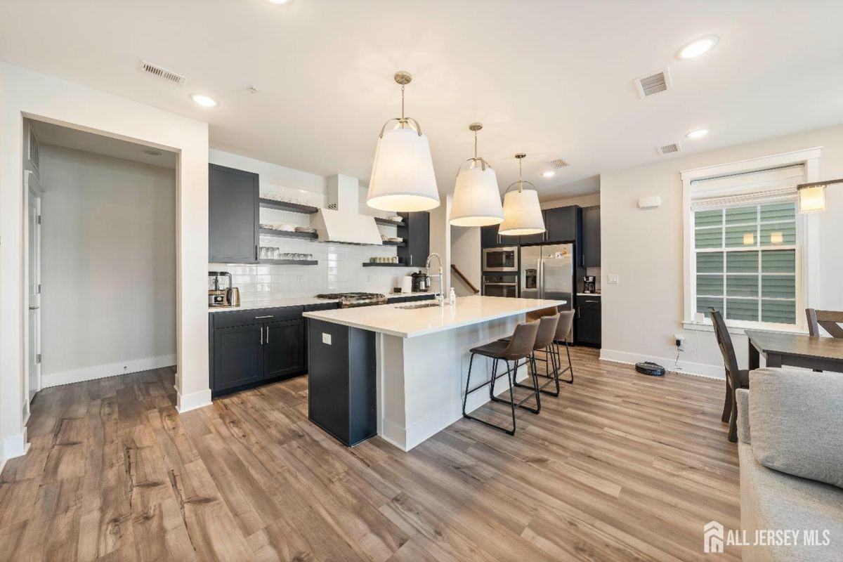 707 Station Rd - Photo 5 of 19