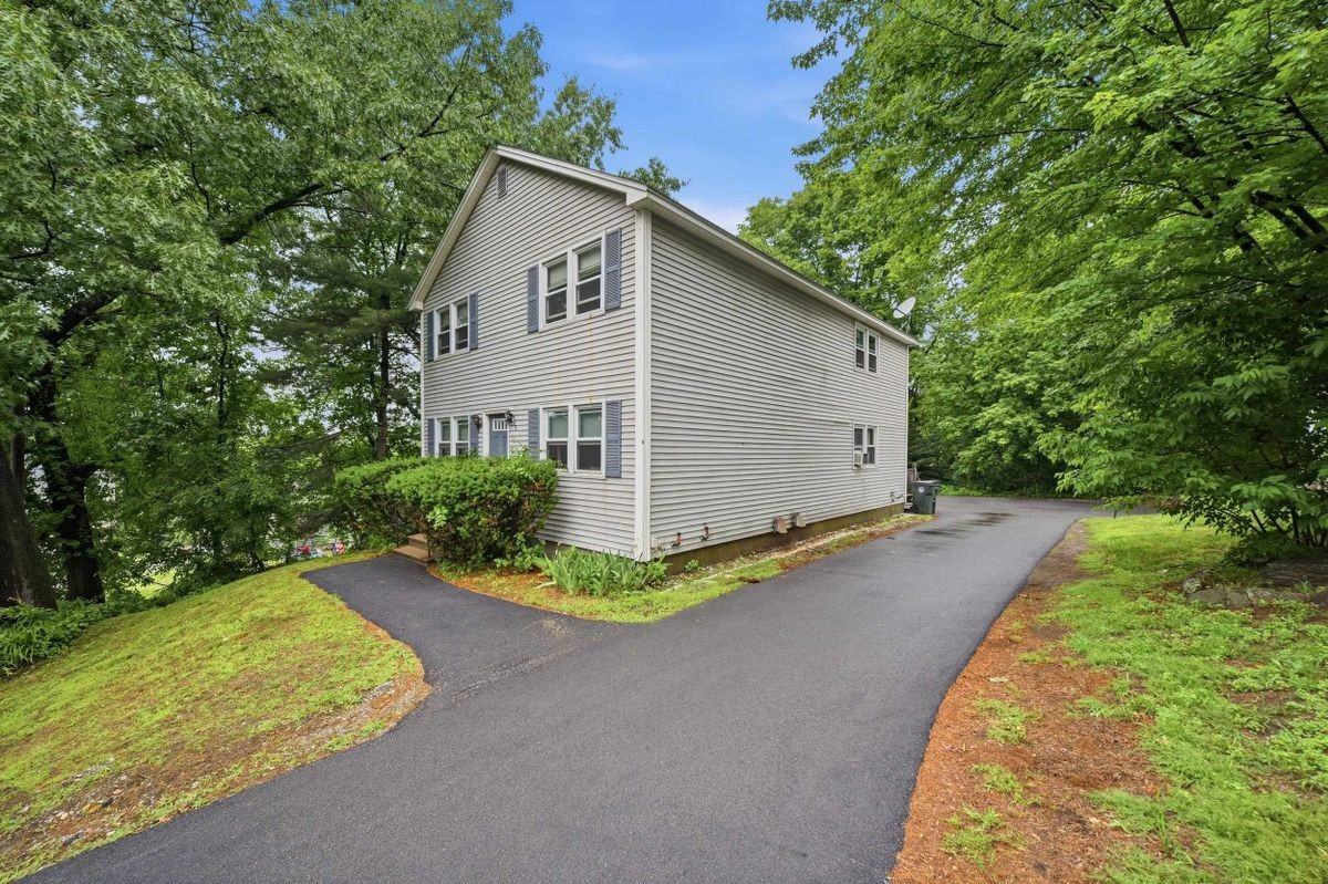 33 Elwood Ave ##B - Photo 2 of 27