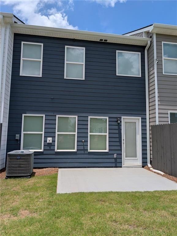 1354 Willow Brook Cir - Photo 2 of 22