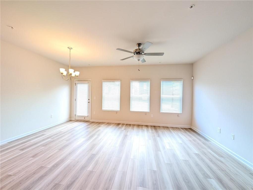 1354 Willow Brook Cir - Photo 3 of 22