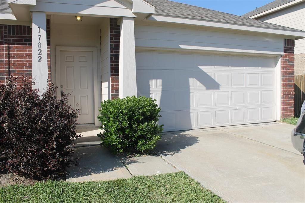 17822 Riata Canyon Ct - Photo 2 of 12