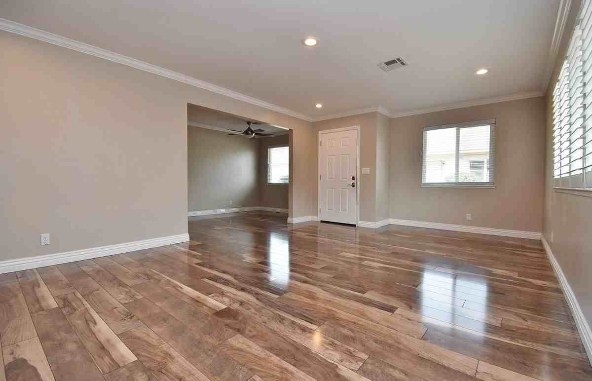 4640 Rishell Ct - Photo 5 of 19