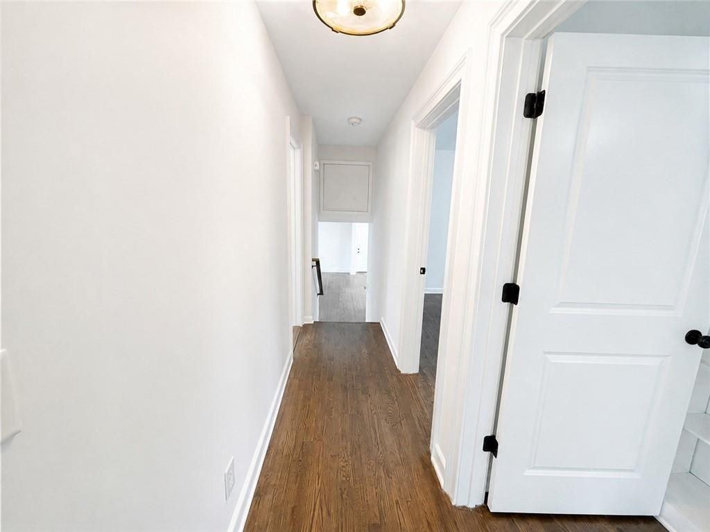 4586 Peachtree Dunwoody Rd Ne - Photo 5 of 15