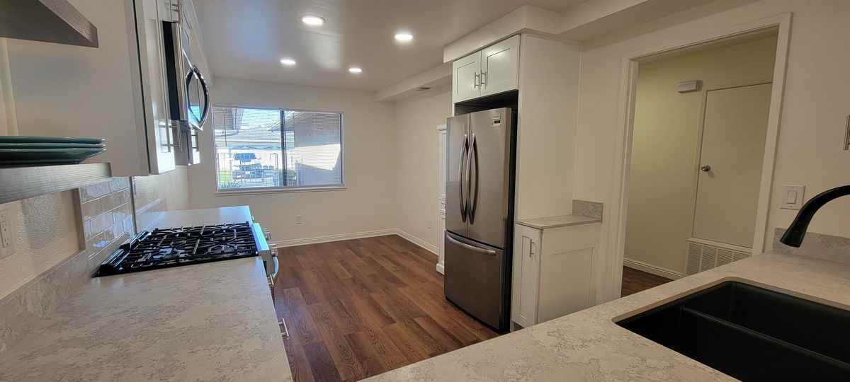 604 Via Pavon - Photo 7 of 25