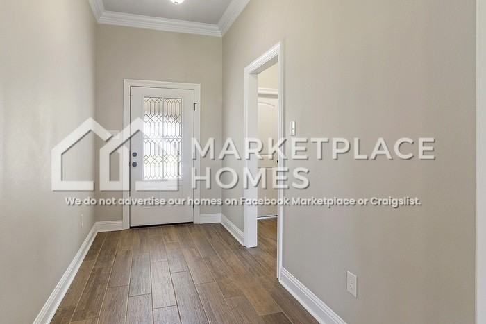462 Lake Breeze Dr - Photo 3 of 20