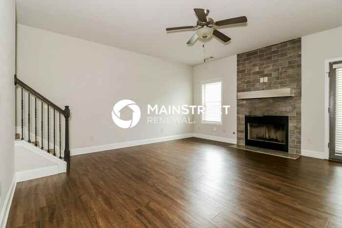 793 Overlook Glen Dr - Photo 2 of 18